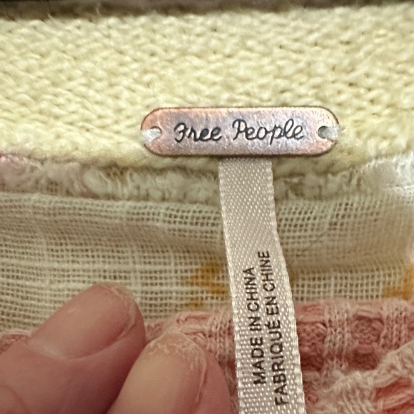 Free People Cream and Pink Floral Cardigan Size XS - Picture 2 of 8